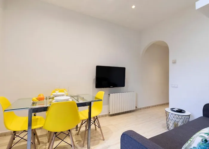 1782 - Rossello Center Terrace Apartment *